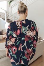 Load image into Gallery viewer, Float On Floral Top