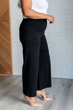 Load image into Gallery viewer, Magic Wide Leg Crop Pants in Black